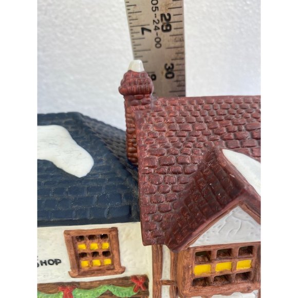 Deptment 56 Dickens Village Series The Old Curiosity Shop & Rare Book Store #590 - Picture 7 of 7